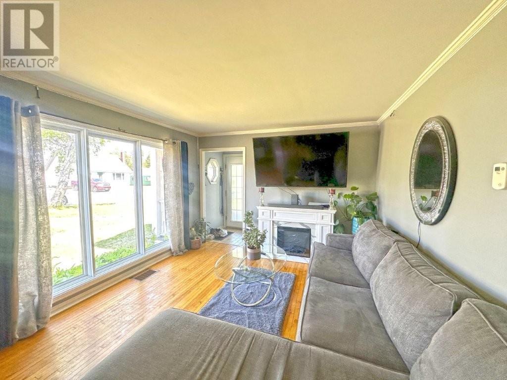 Photo 11 of 66 Hudson Drive, Terrace Bay ON
