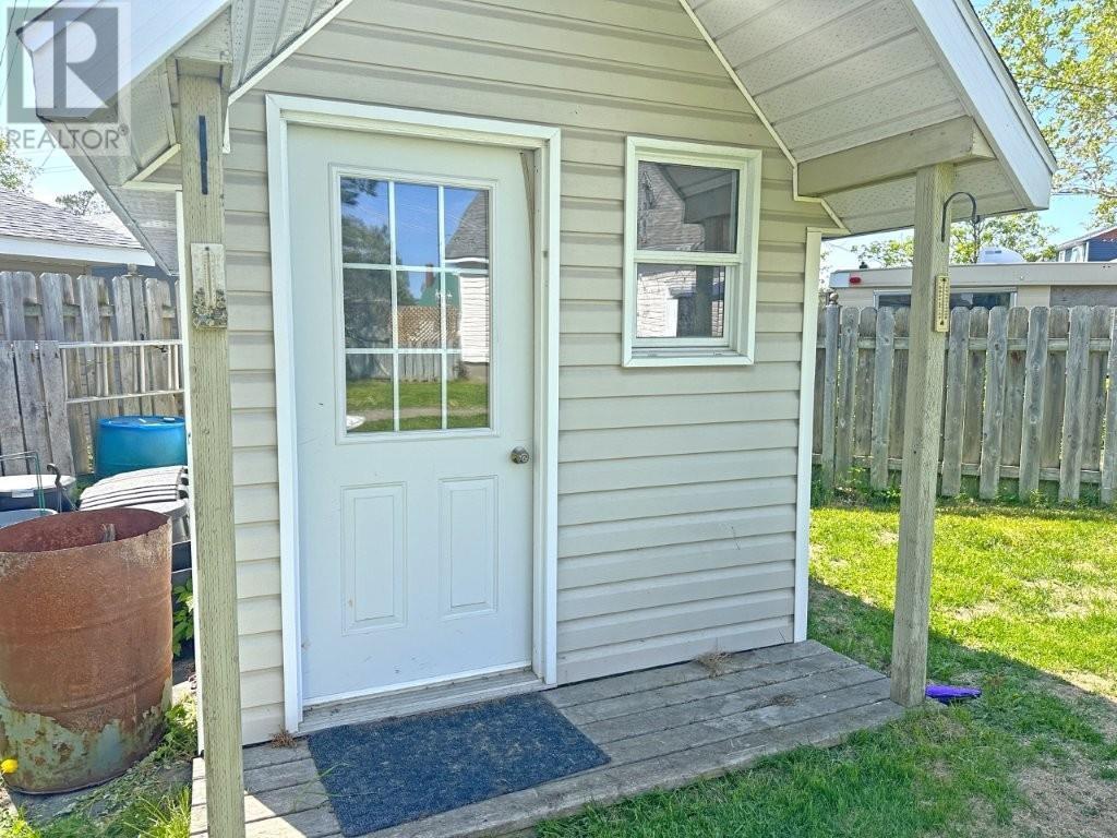 Photo 50 of 66 Hudson Drive, Terrace Bay ON