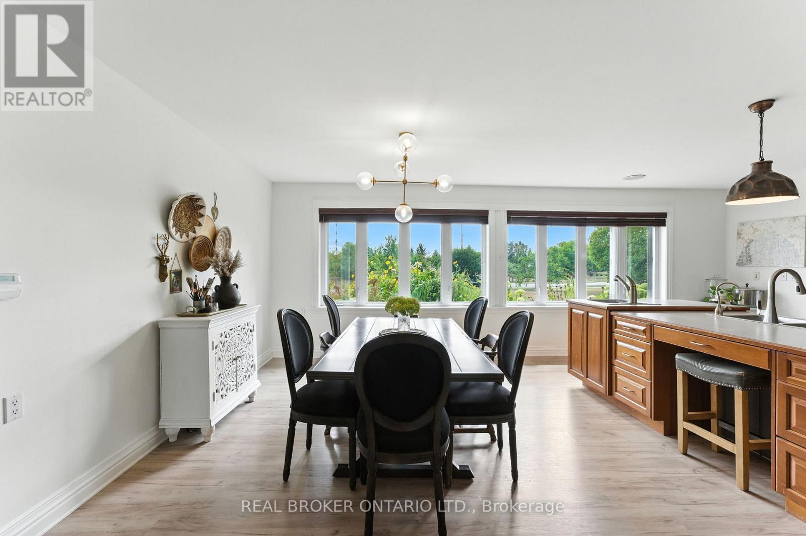 Photo 15 of 39 Cambridge Court, North Grenville ON