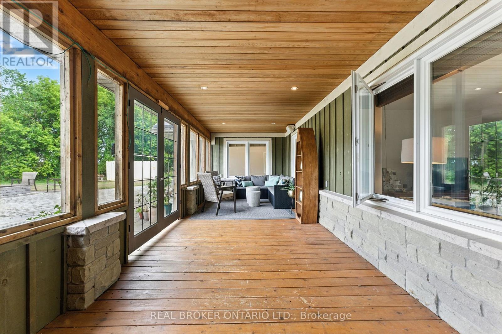 Photo 45 of 39 Cambridge Court, North Grenville ON