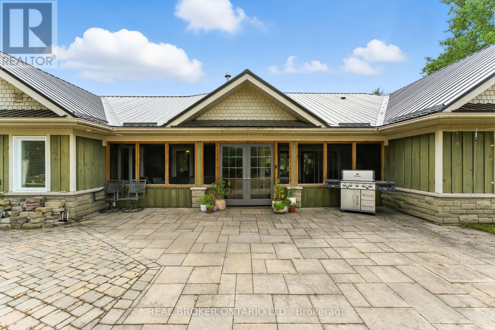 Photo 46 of 39 Cambridge Court, North Grenville ON