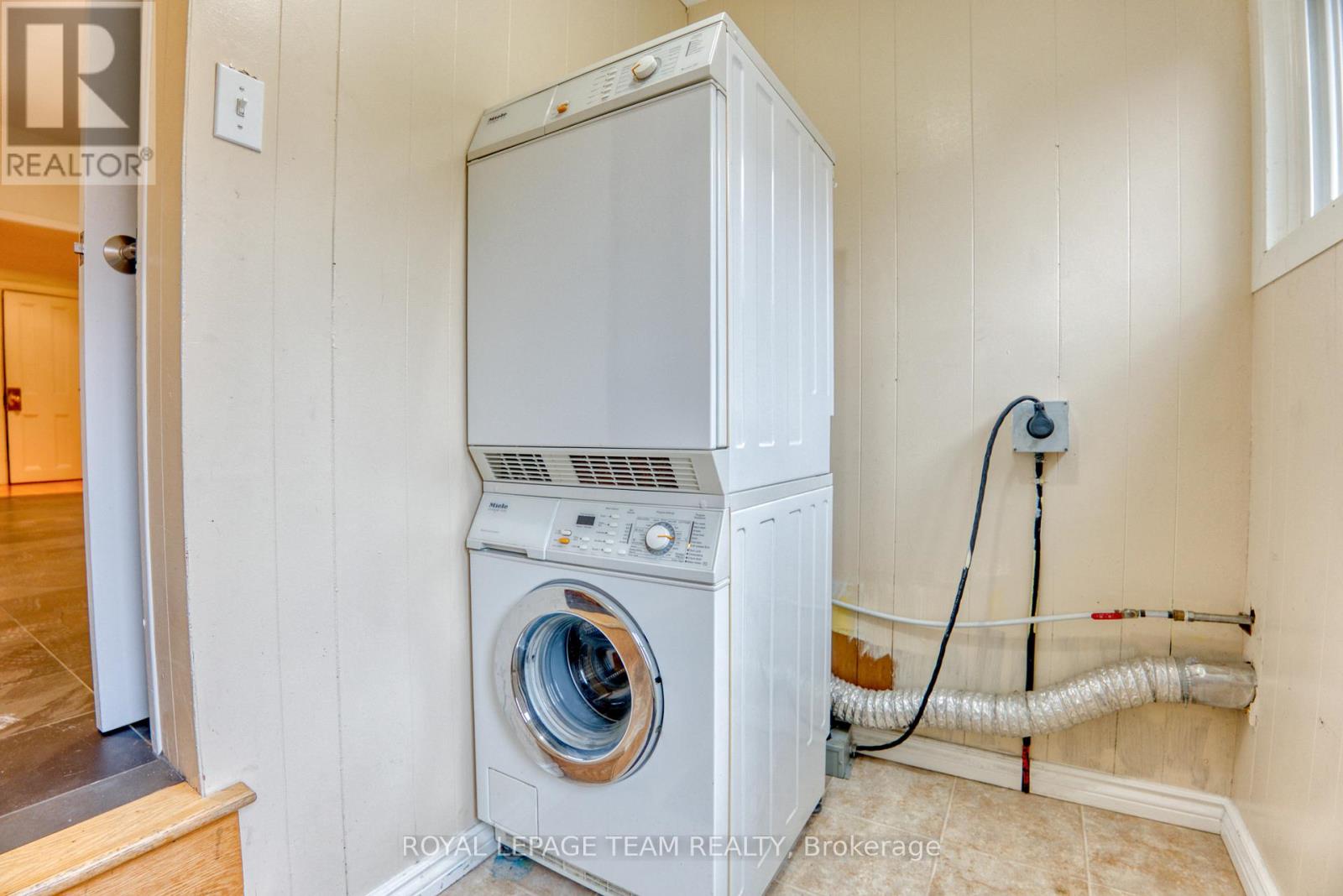 Photo 13 of 87 Guigues Avenue, Ottawa ON