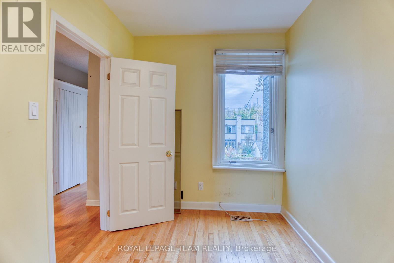 Photo 18 of 87 Guigues Avenue, Ottawa ON