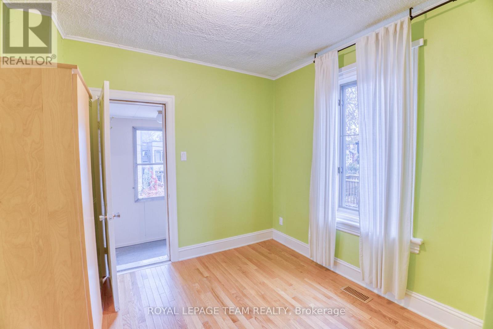 Photo 20 of 87 Guigues Avenue, Ottawa ON
