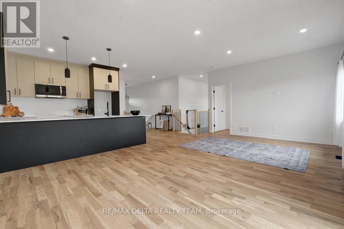 Photo 15 of 10 Vicky Court, Clarencerockland ON
