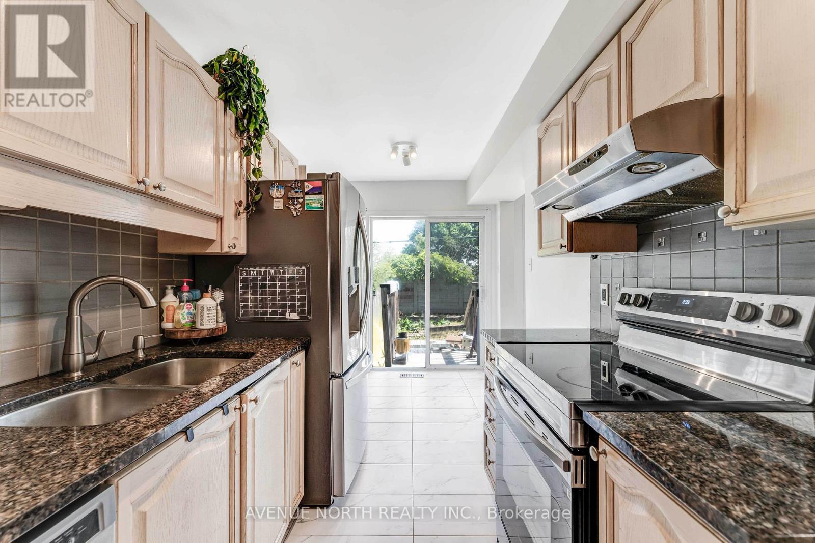 Photo 11 of 51 Mullcraft Crescent, Ottawa ON