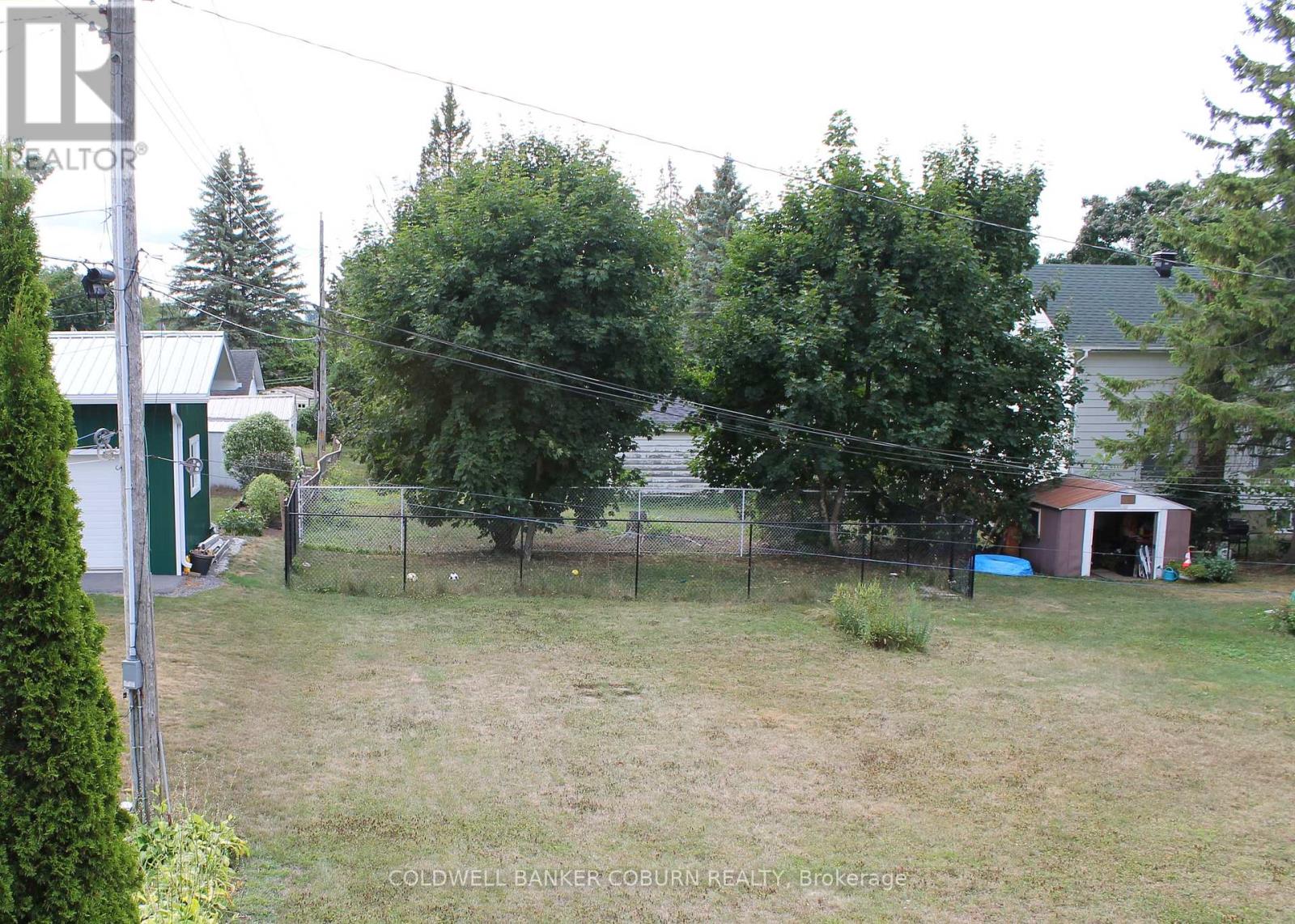 Photo 11 of 21 23 Casselman Road, South Dundas ON