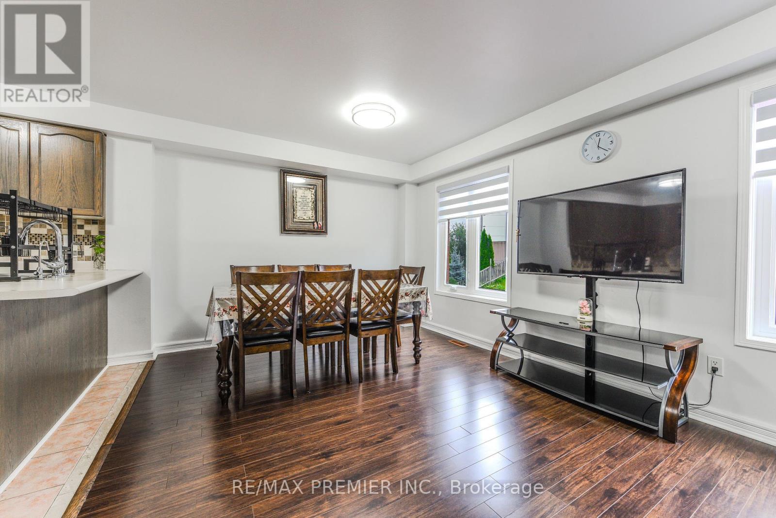 Photo 10 of 77 Wilmont Court, Brampton ON