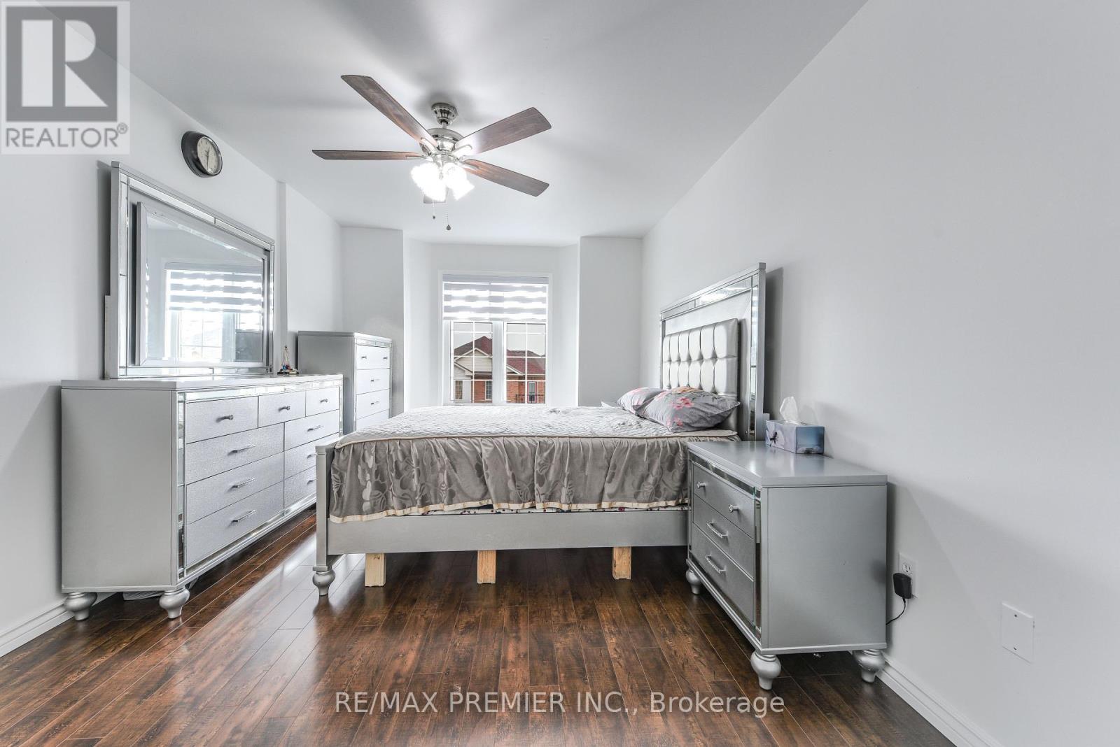 Photo 19 of 77 Wilmont Court, Brampton ON