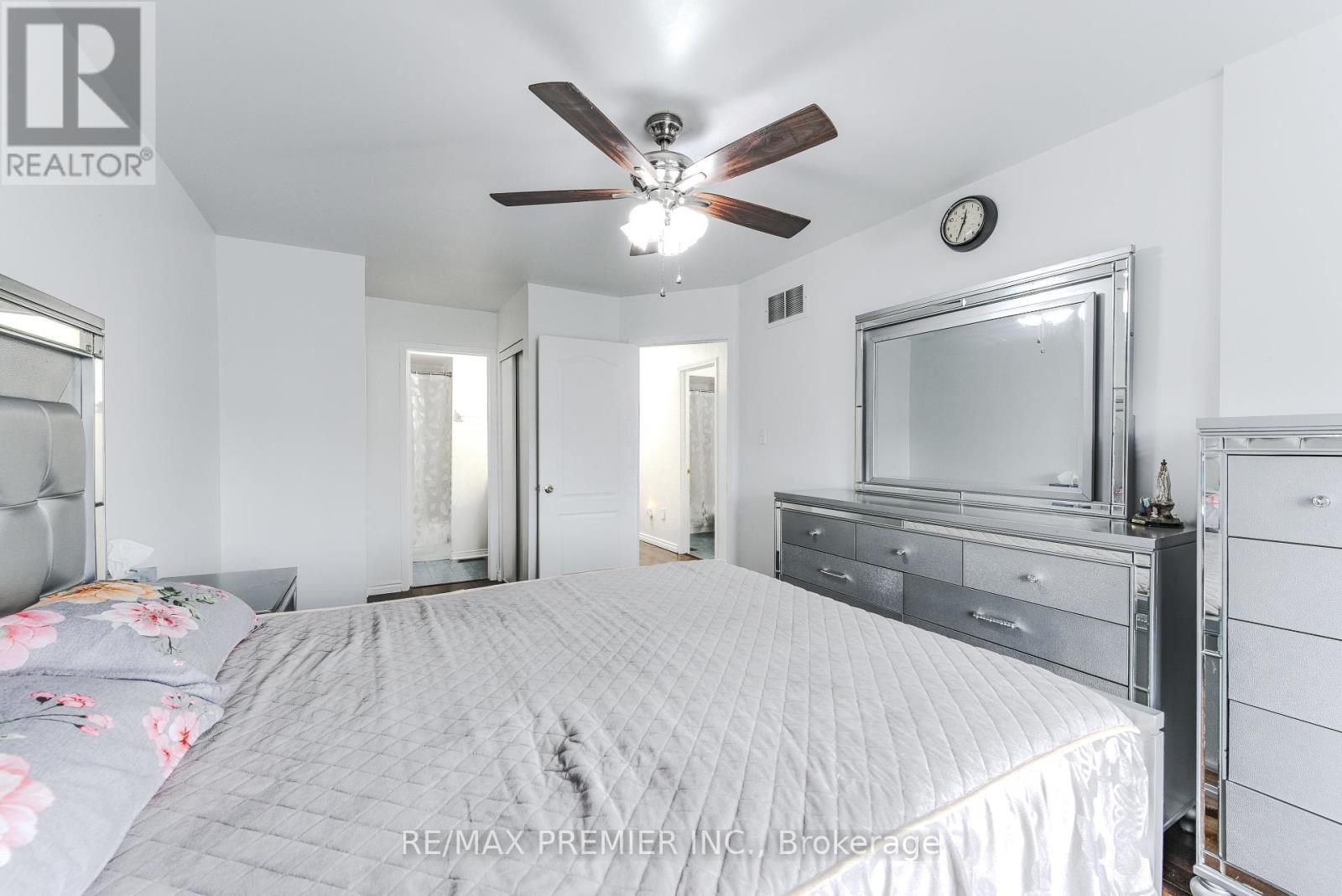 Photo 21 of 77 Wilmont Court, Brampton ON