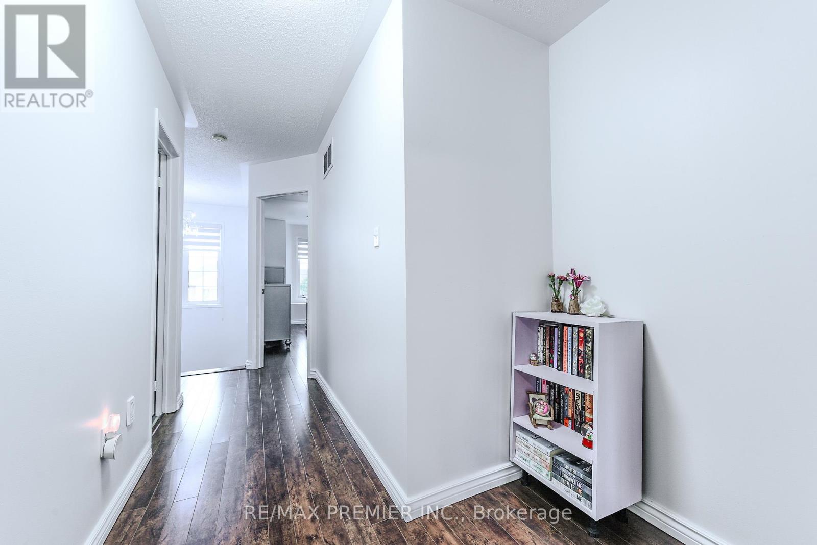 Photo 29 of 77 Wilmont Court, Brampton ON