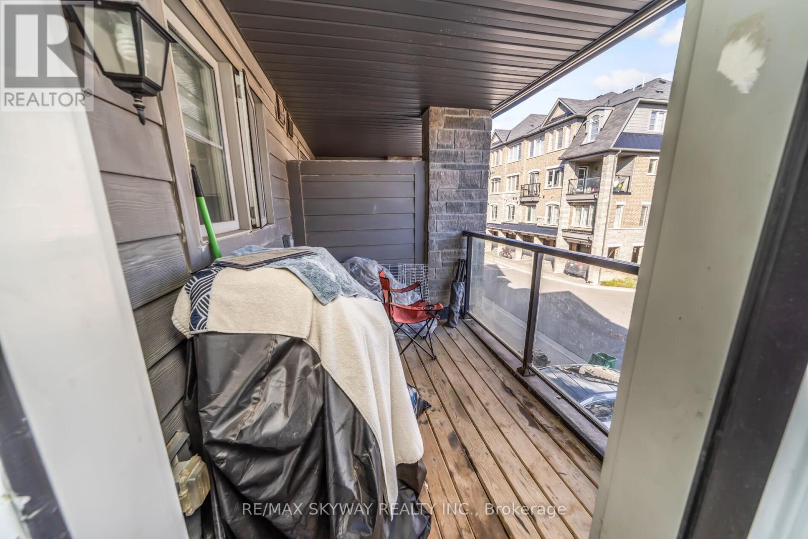 Photo 20 of 22 200 Veterans Drive, Brampton ON