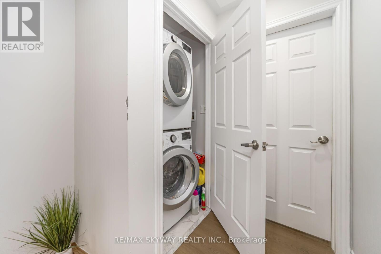 Photo 31 of 22 200 Veterans Drive, Brampton ON