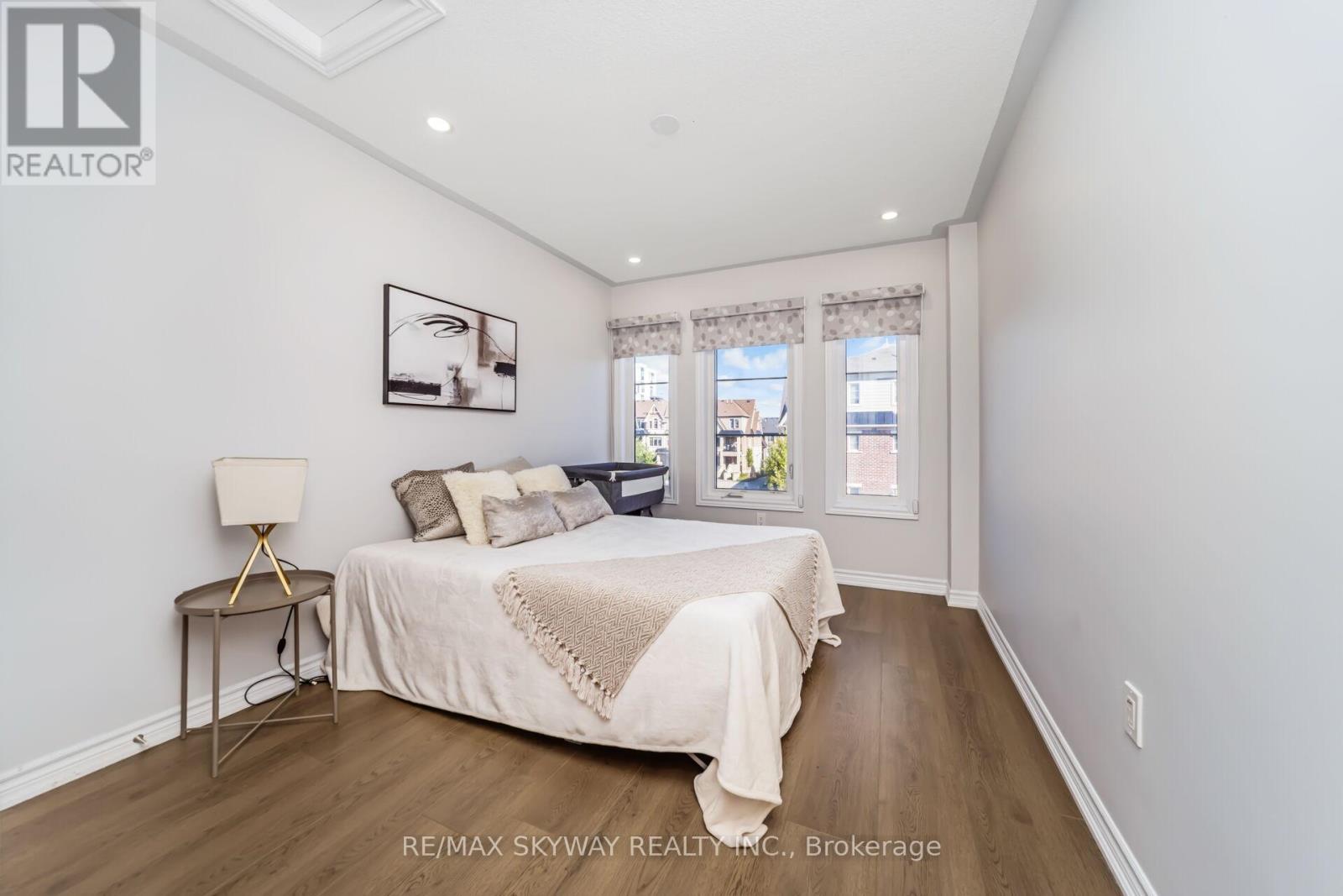 Photo 32 of 22 200 Veterans Drive, Brampton ON