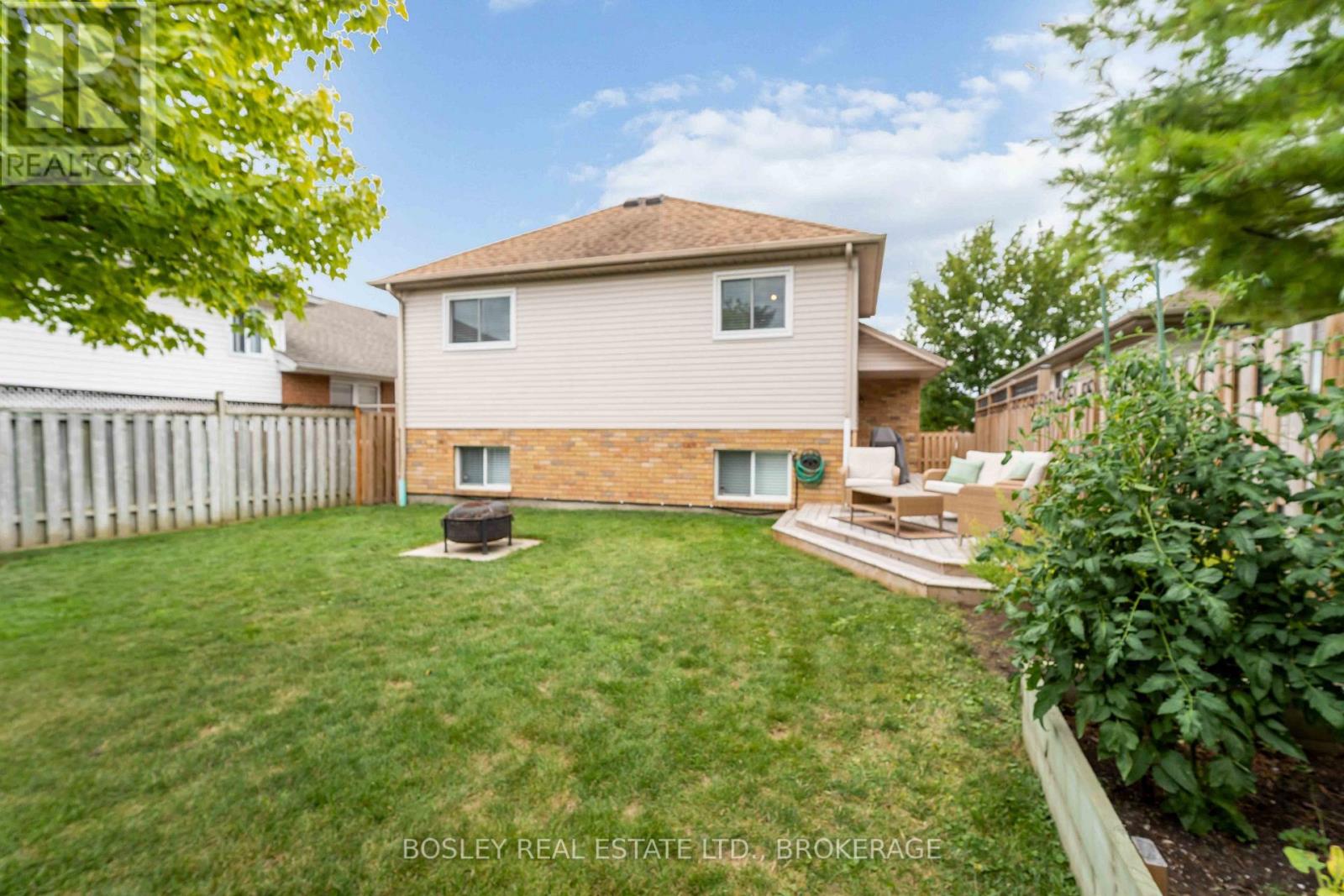 Photo 28 of 7733 Alpine Drive S, Niagara Falls ON