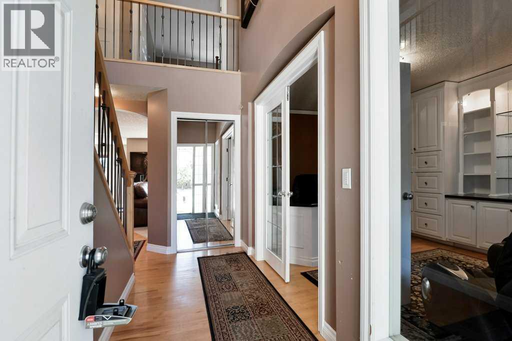 Photo 14 of 6 Royal Birkdale Court Nw, Calgary AB