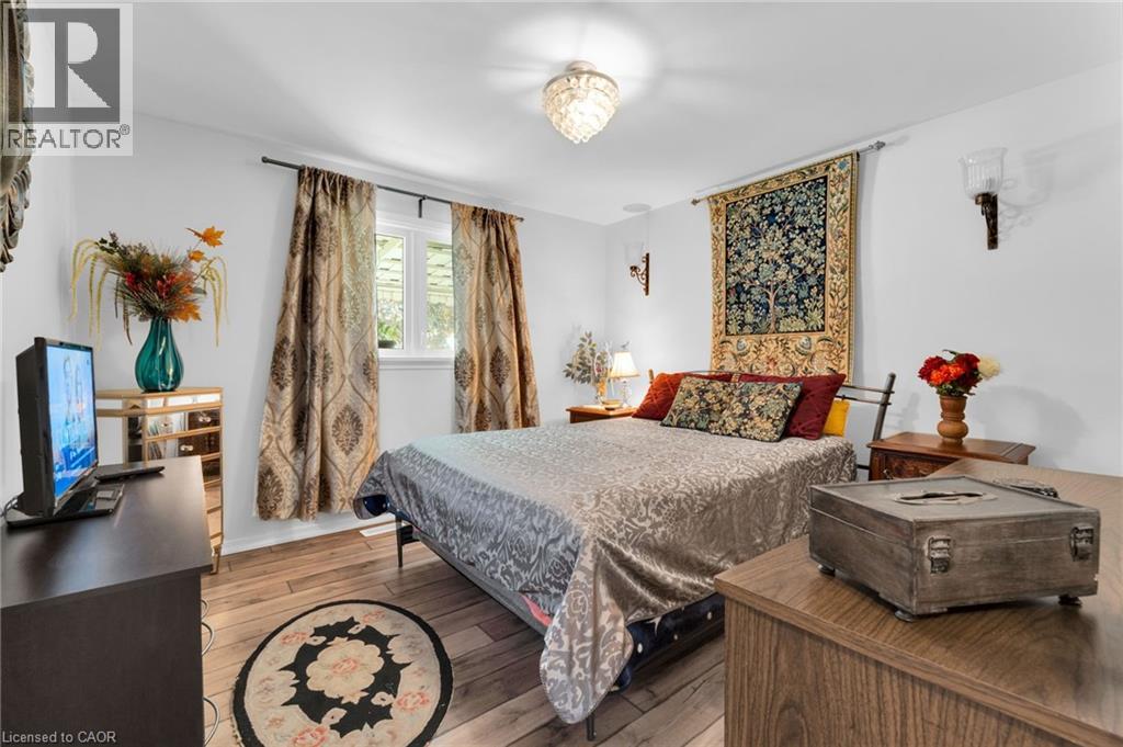 Photo 21 of 19 Kinnard Road, Brantford ON