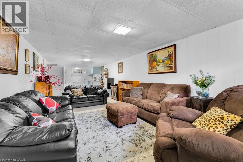 Photo 28 of 19 Kinnard Road, Brantford ON