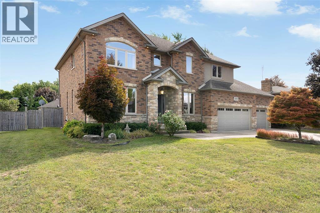 Photo 3 of 2895 Brooklyn Avenue, Lasalle ON