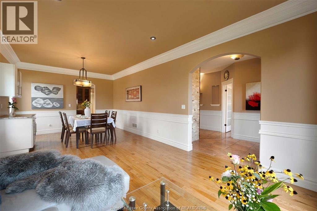 Photo 41 of 2895 Brooklyn Avenue, Lasalle ON