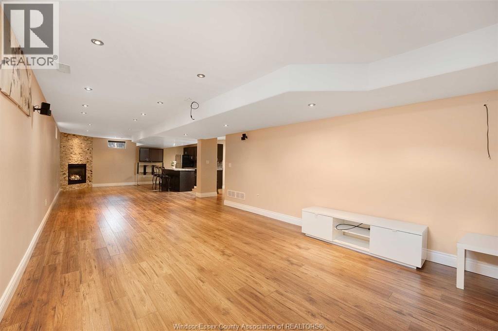 Photo 34 of 2895 Brooklyn Avenue, Lasalle ON