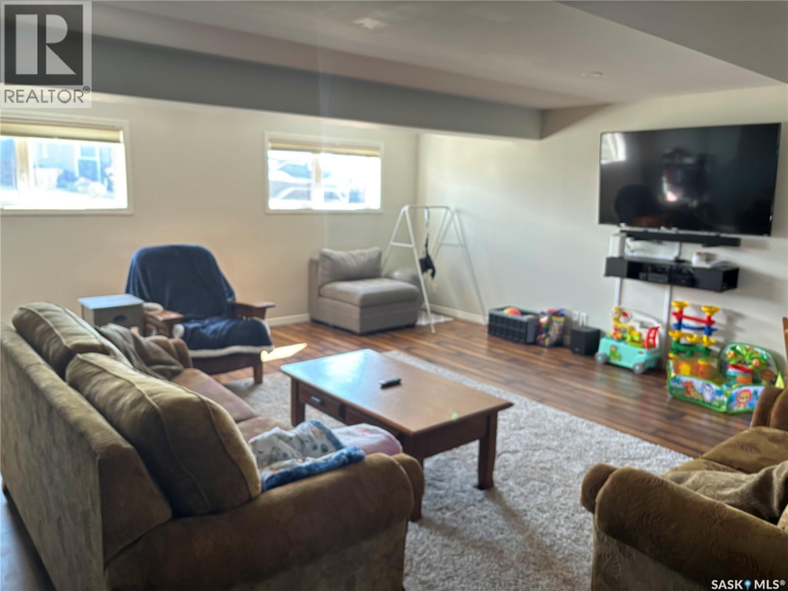 Photo 22 of 813 Lochwood Place, Swift Current SK