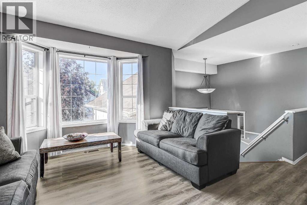Photo 4 of 8932 65 Avenue, Grande Prairie AB