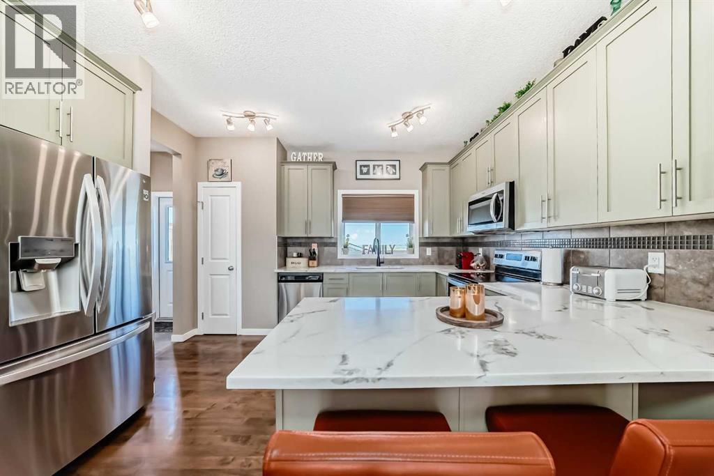 Photo 11 of 519 Copperpond Boulevard Se, Calgary AB