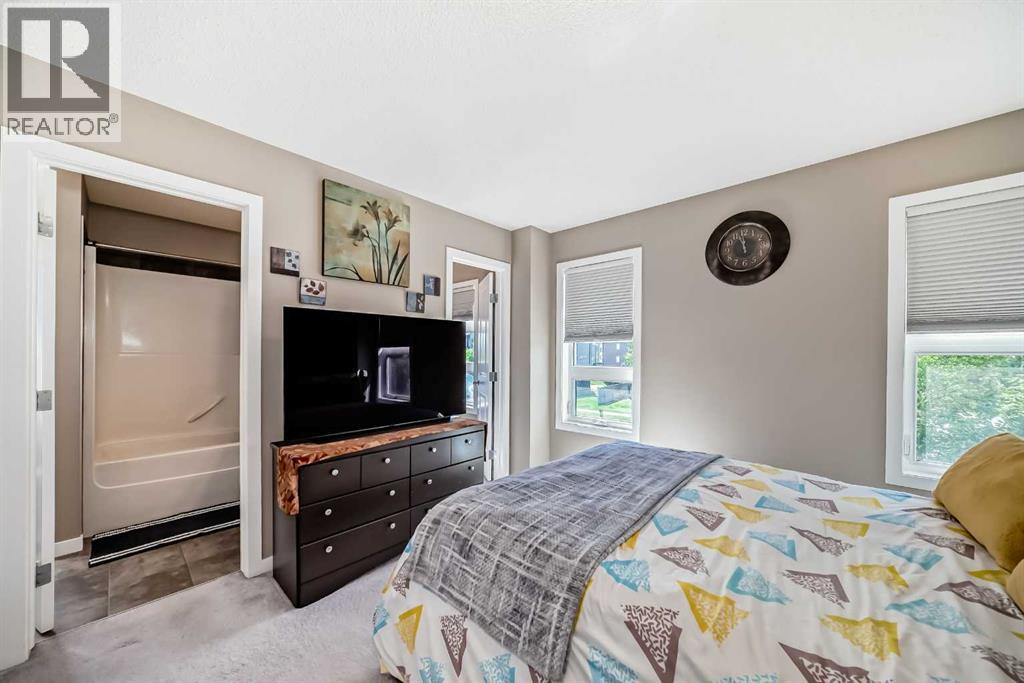Photo 21 of 519 Copperpond Boulevard Se, Calgary AB