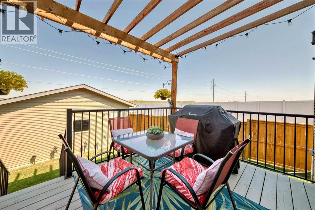 Photo 35 of 519 Copperpond Boulevard Se, Calgary AB