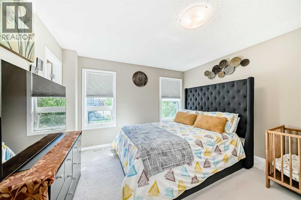 Photo 18 of 519 Copperpond Boulevard Se, Calgary AB