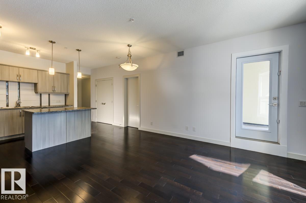 Photo 16 of 219 10523 123 St Nw, Edmonton AB