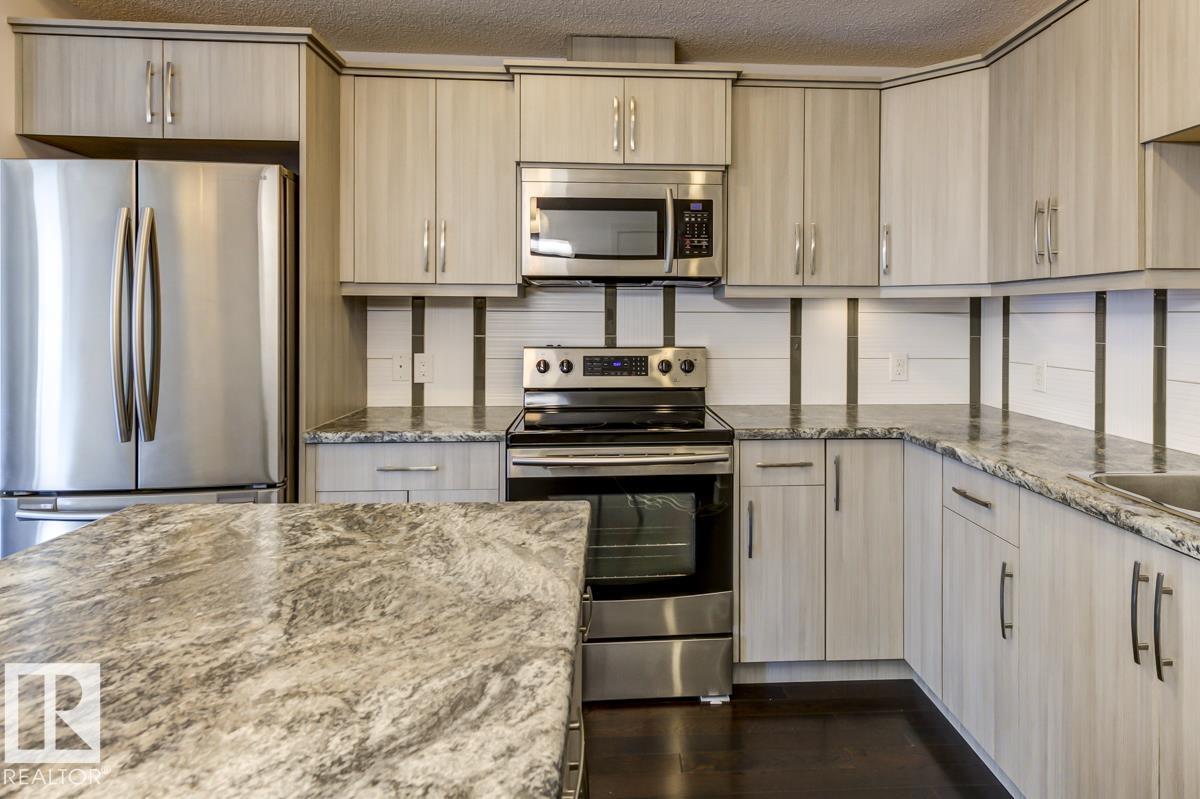 Photo 7 of 219 10523 123 St Nw, Edmonton AB