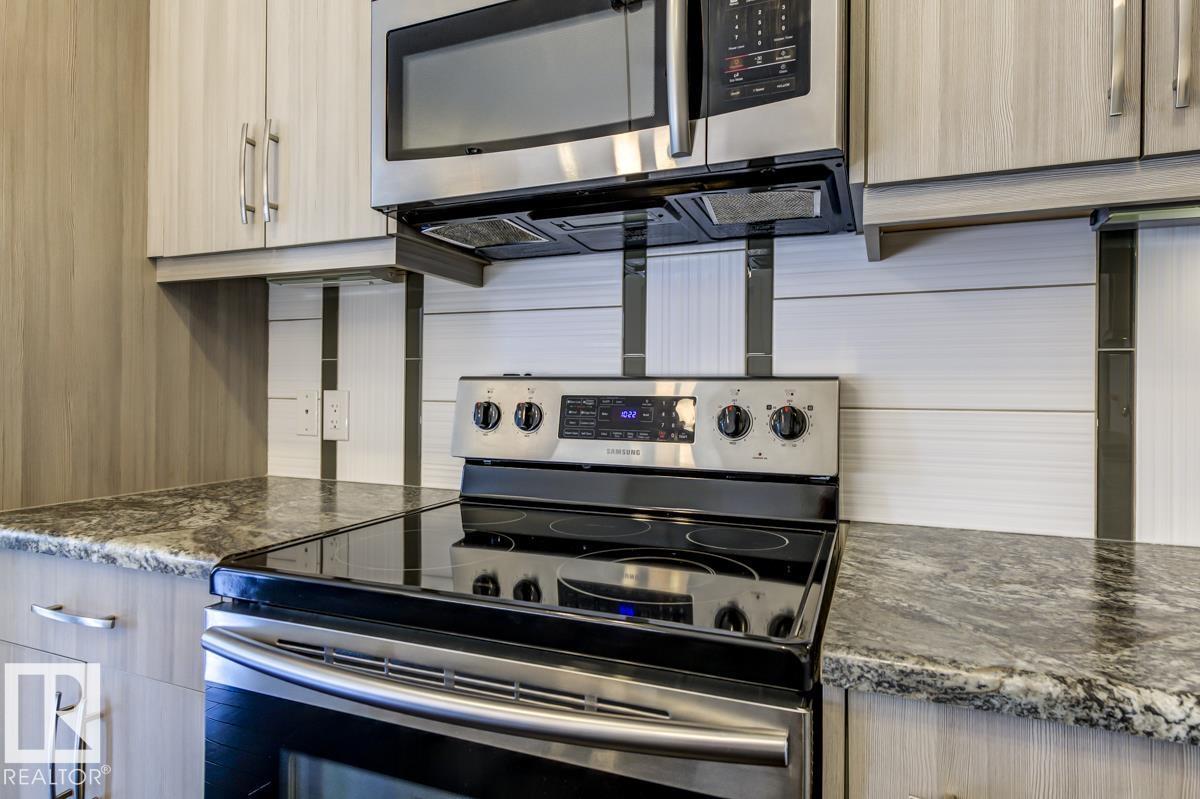 Photo 9 of 219 10523 123 St Nw, Edmonton AB