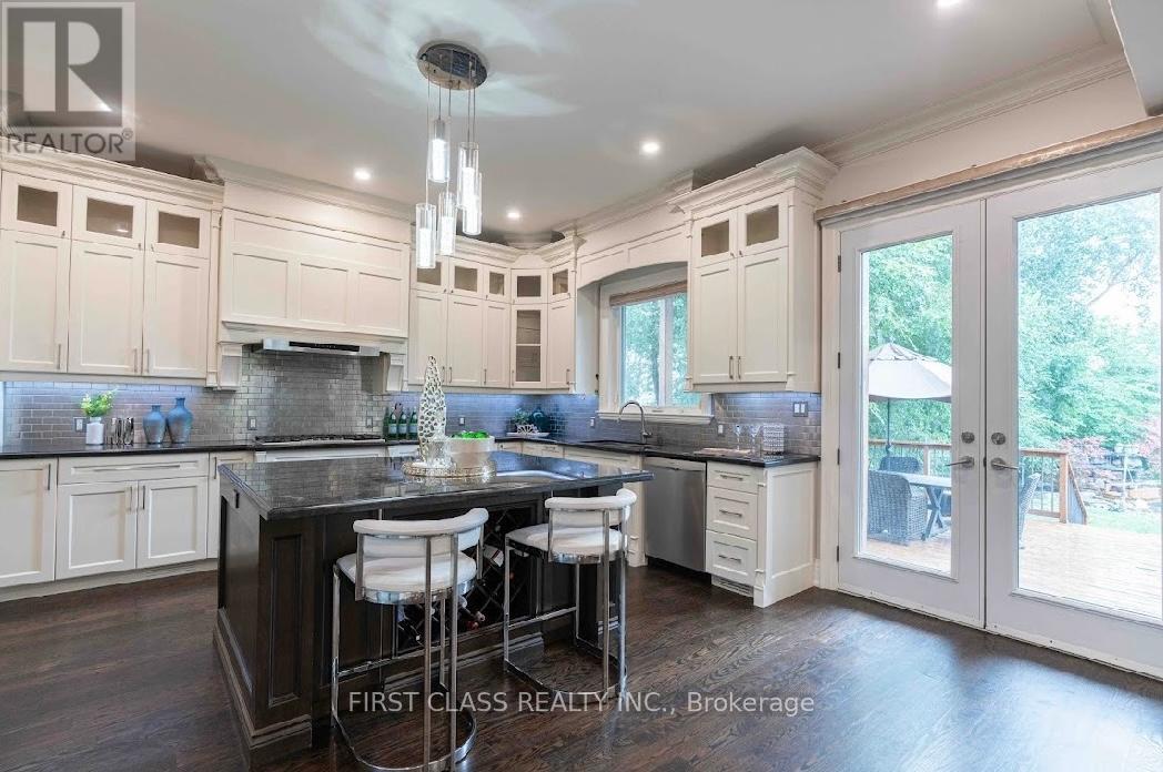 Photo 14 of 25 Dresden Road, Toronto ON