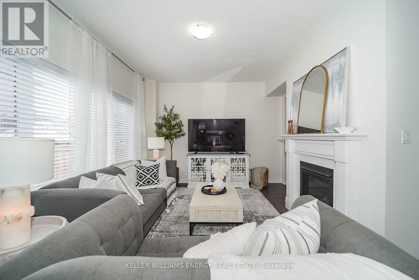 Photo 11 of 23 Crombie Street, Clarington ON