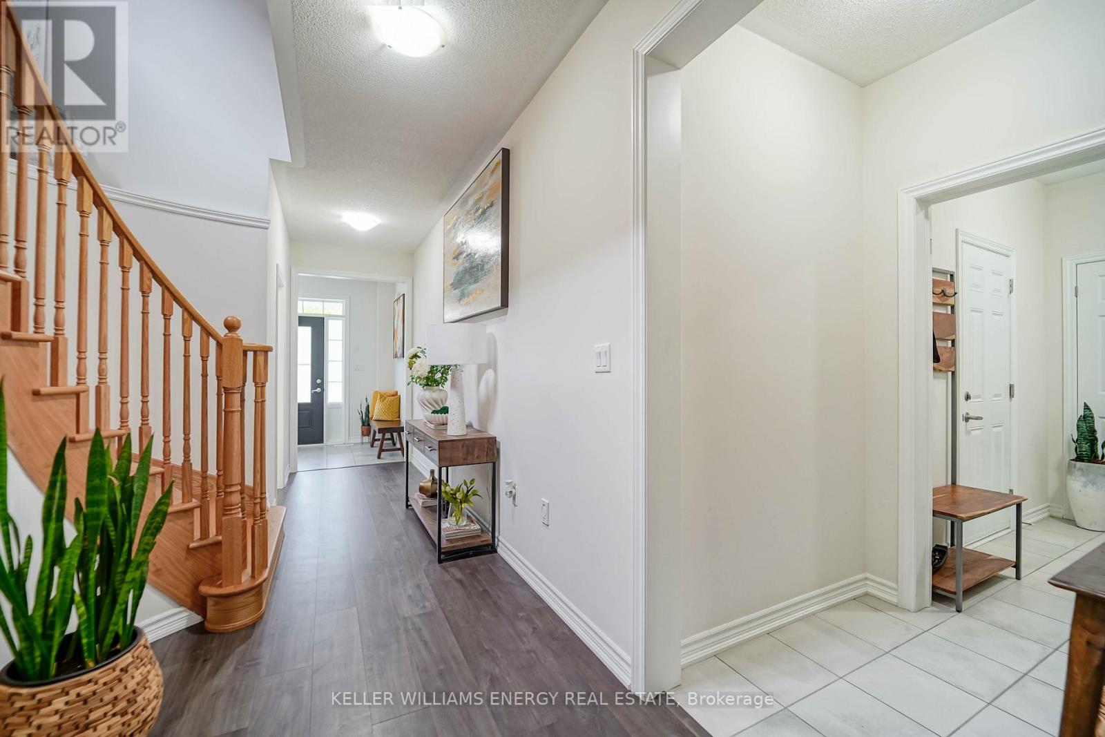 Photo 5 of 23 Crombie Street, Clarington ON