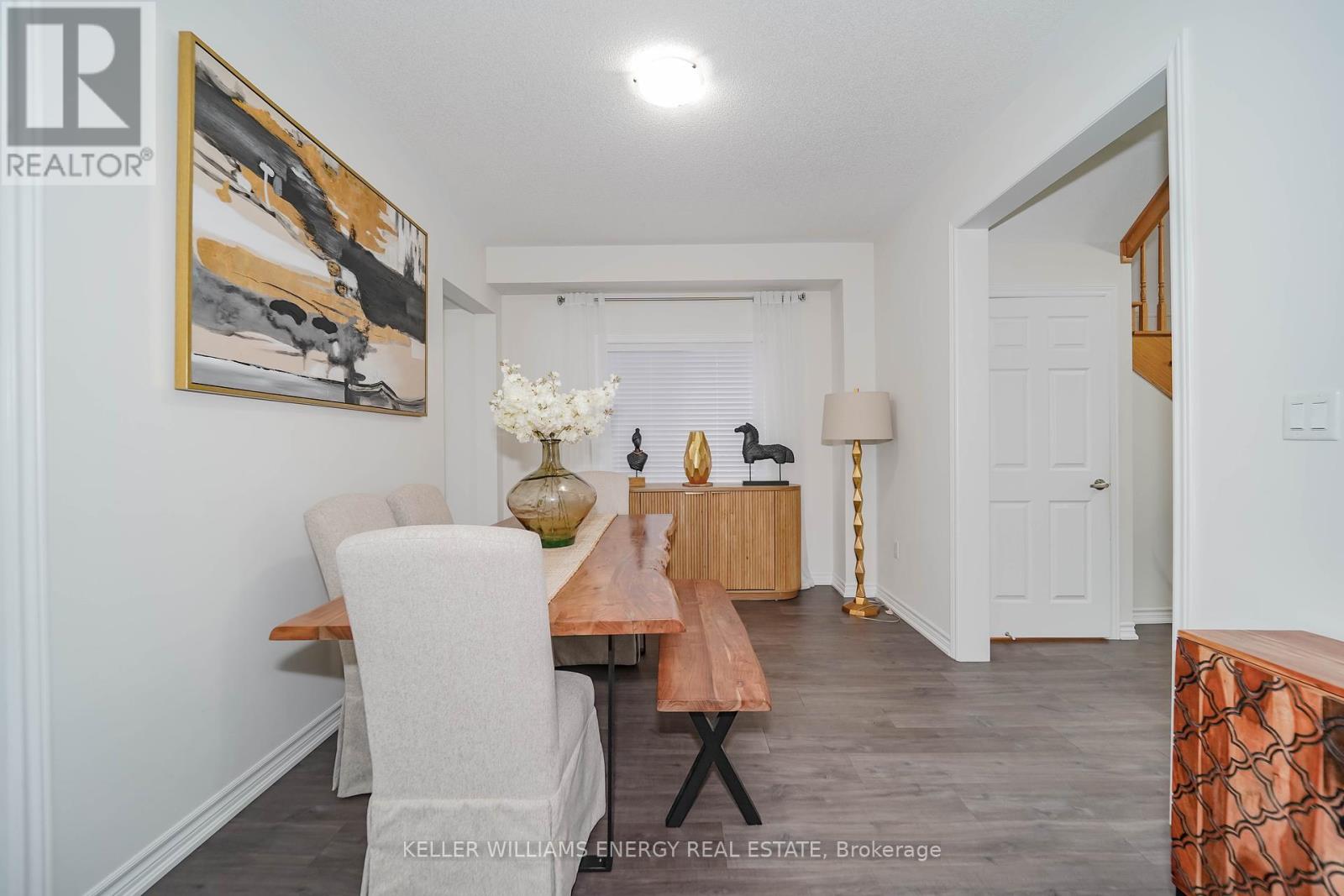 Photo 8 of 23 Crombie Street, Clarington ON