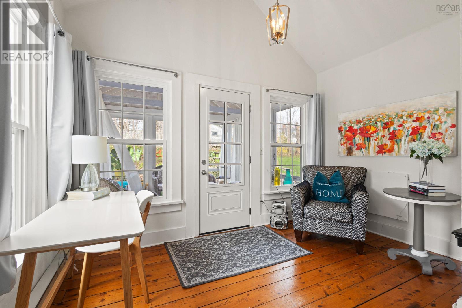 Photo 22 of 89 93 Queen Street, Chester NS