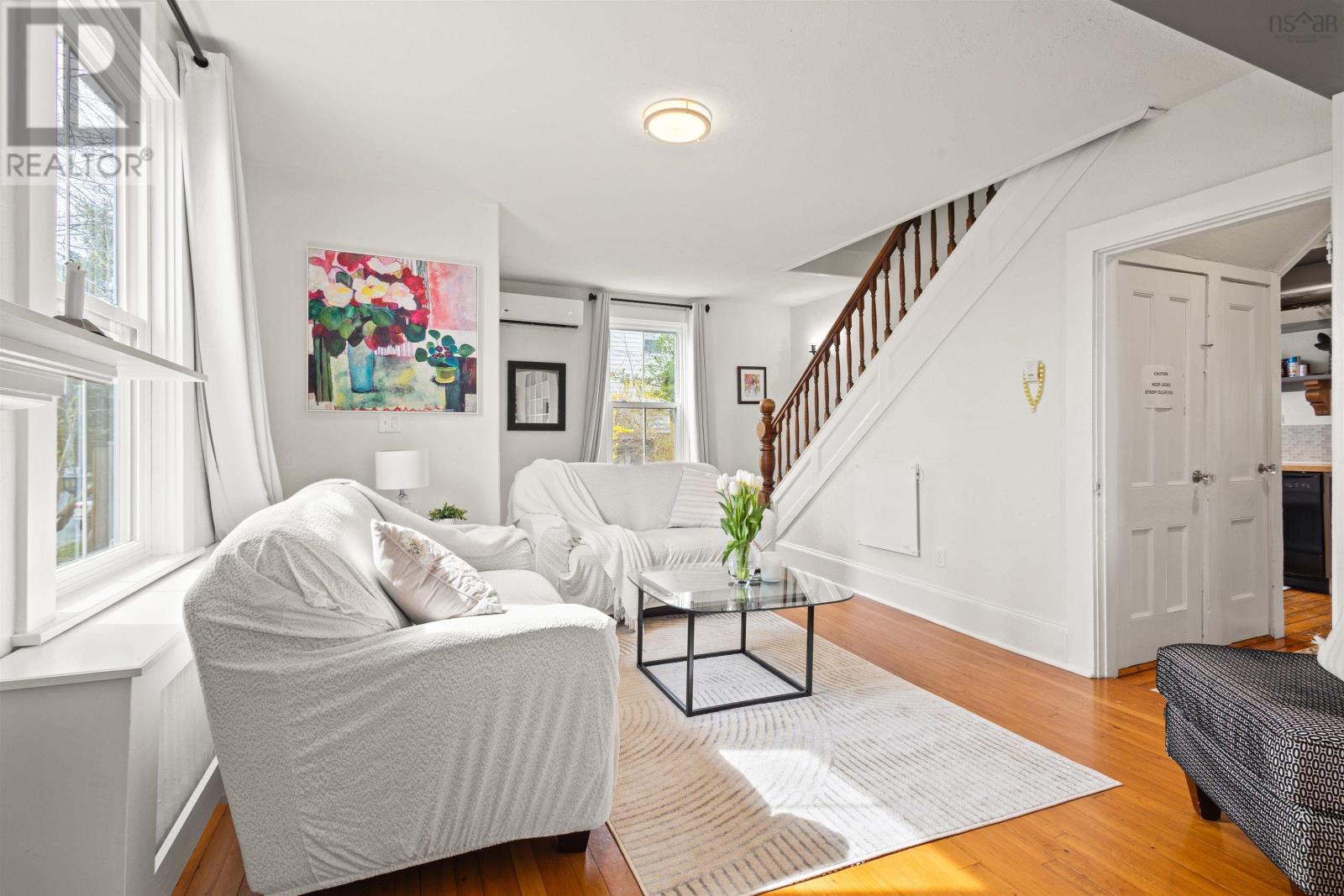 Photo 33 of 89 93 Queen Street, Chester NS