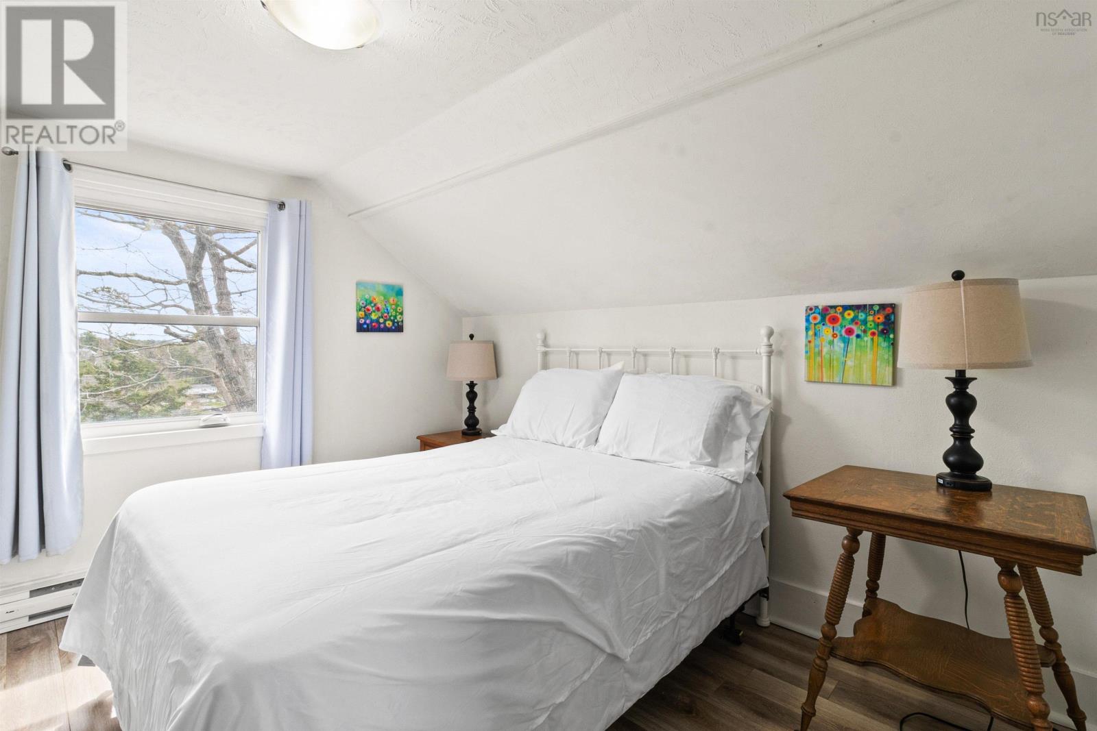 Photo 18 of 89 93 Queen Street, Chester NS