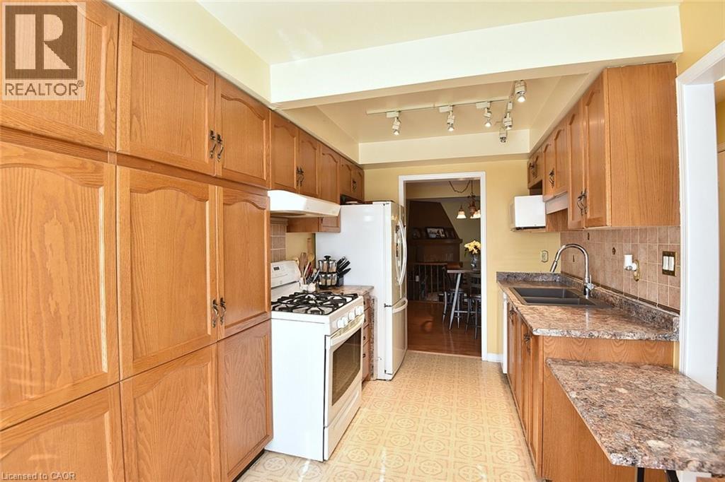 Photo 17 of 503 Highway 8 Unit 1, Stoney Creek ON
