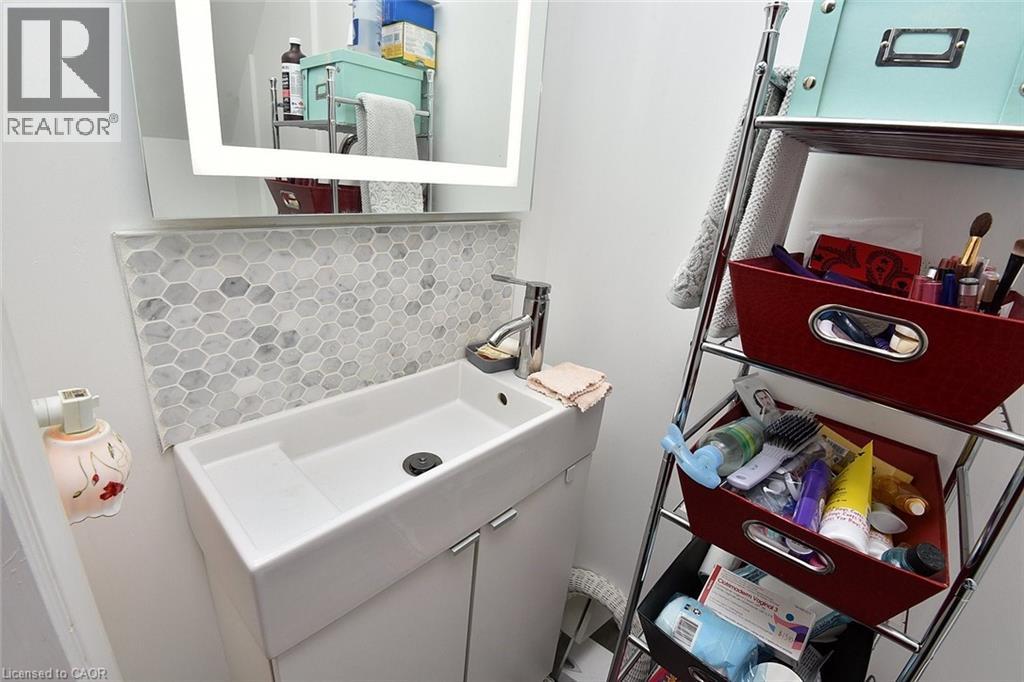 Photo 31 of 503 Highway 8 Unit 1, Stoney Creek ON