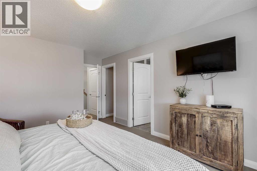 Photo 21 of 51 Ravenskirk Heath Se, Airdrie AB