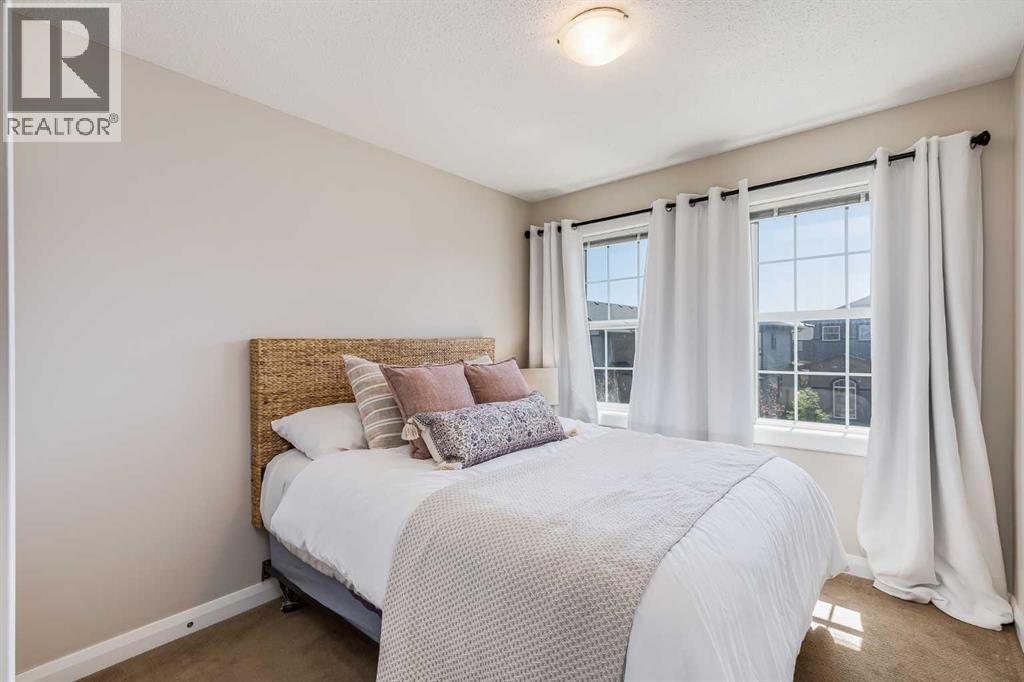 Photo 16 of 51 Ravenskirk Heath Se, Airdrie AB