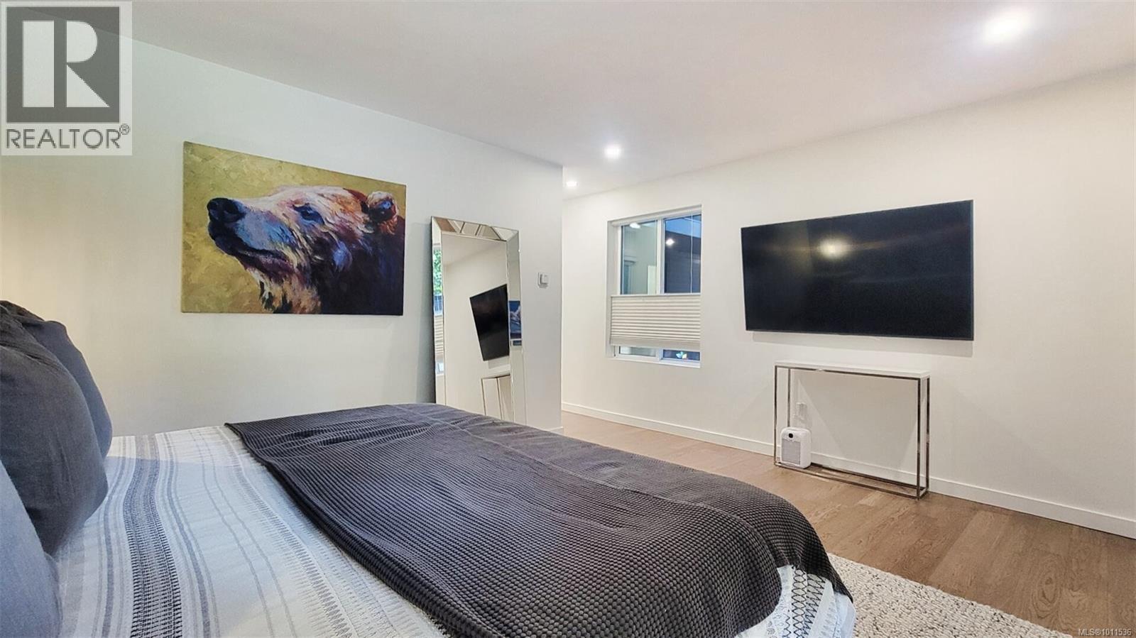 Photo 33 of 4657 Amblewood Dr, Saanich BC