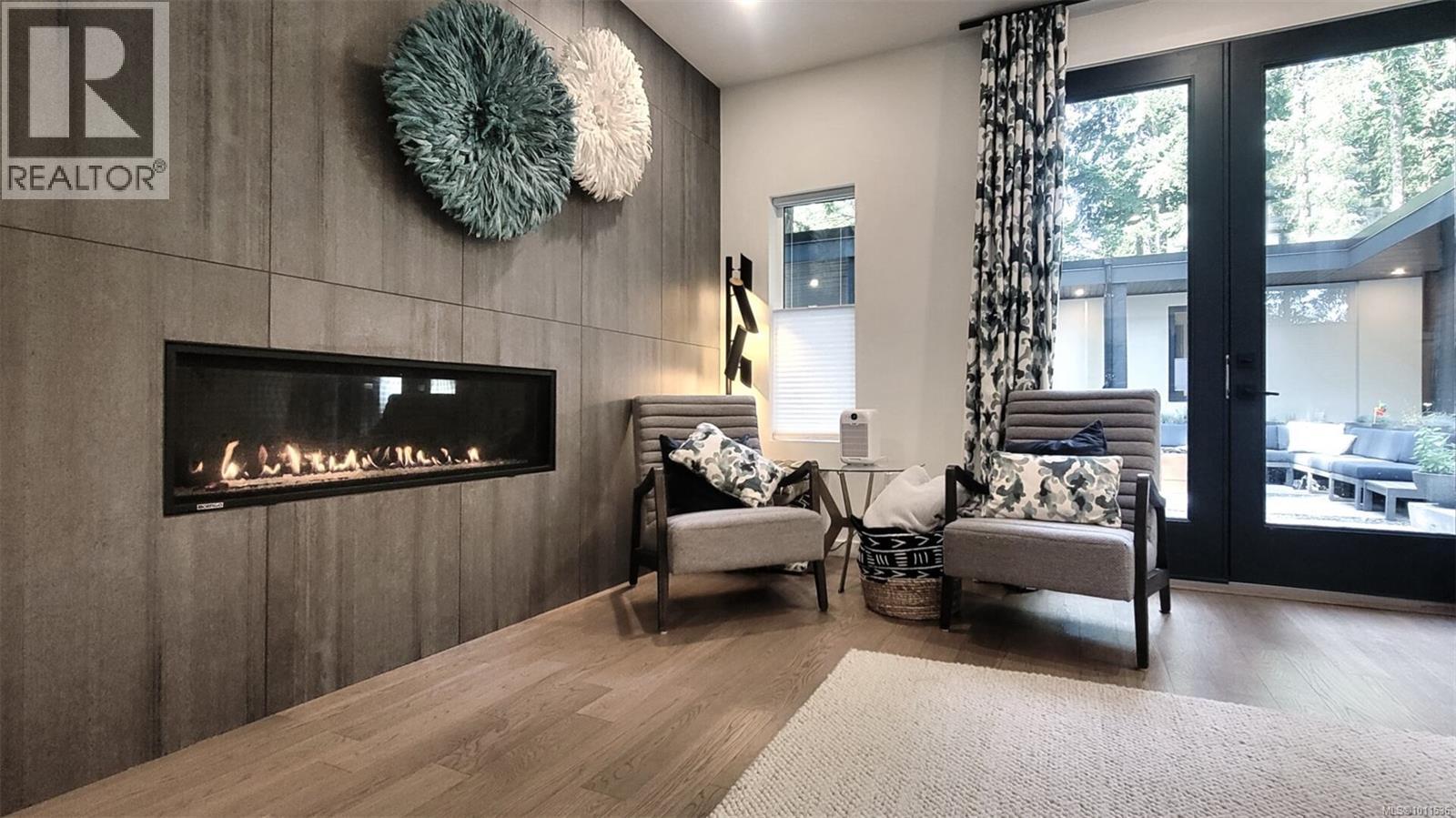 Photo 25 of 4657 Amblewood Dr, Saanich BC