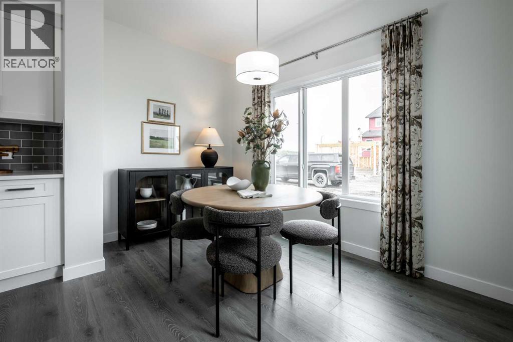 Photo 13 of 93 Sora Gardens Se, Calgary AB