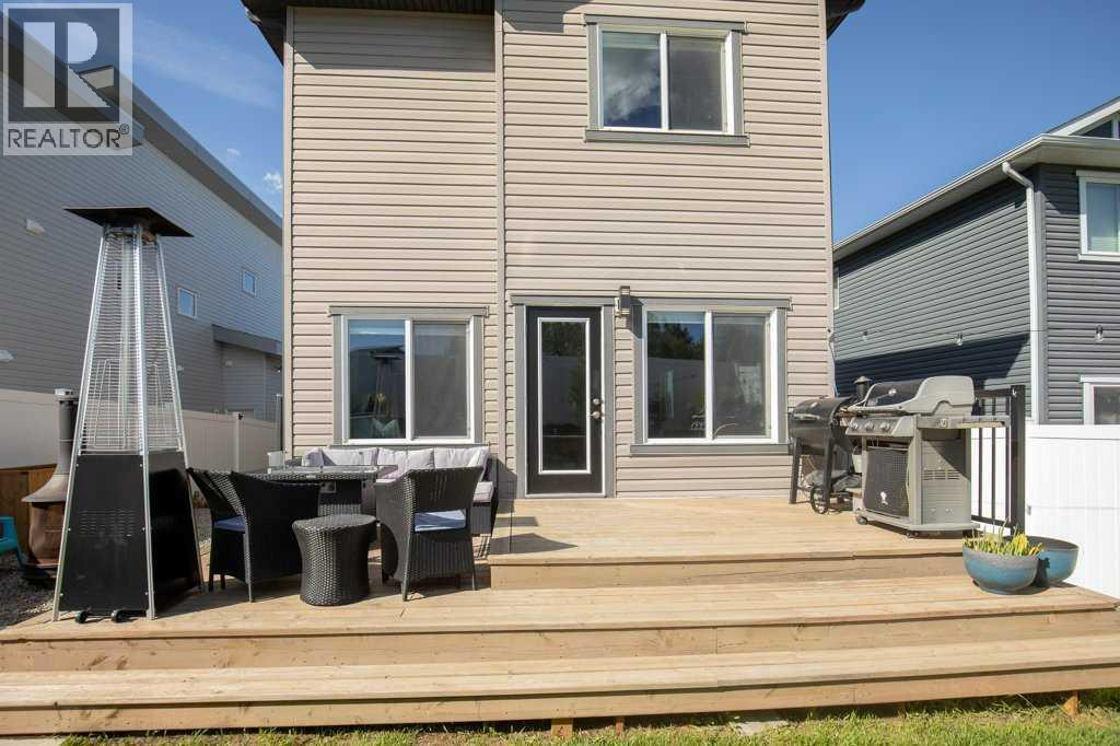 Photo 7 of 38 Cole Way, Sylvan Lake AB