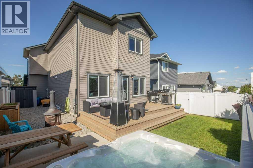 Photo 17 of 38 Cole Way, Sylvan Lake AB